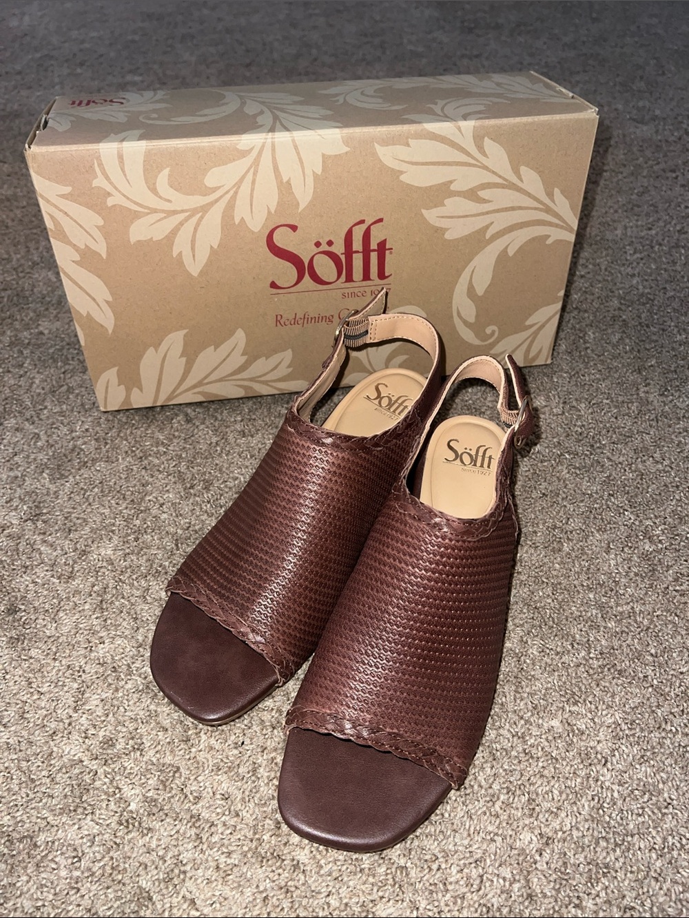 Sofft Lois Women's Brown Woven Slingback Sandals